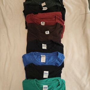 9 basic t-shirts